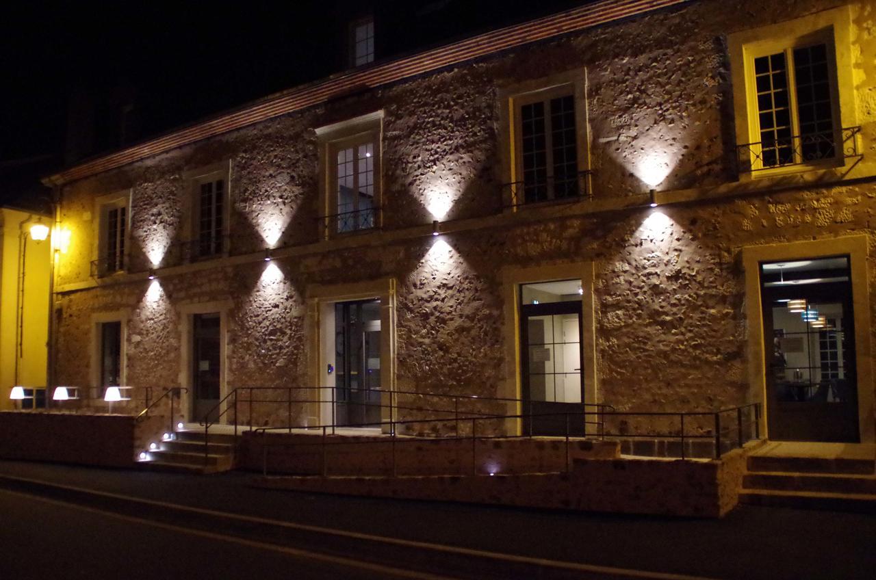 Logis - Auberge De L'Abbaye Thiron-Gardais Exterior photo
